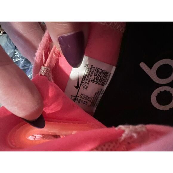 Nike womens Air Max 2090 Running Lava Flow - Picture 9 of 9